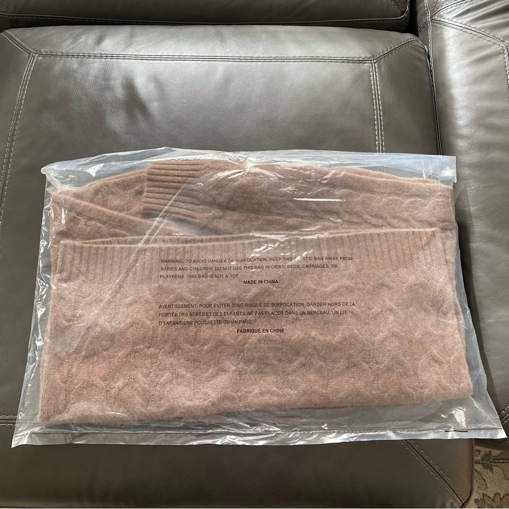 NWT Magaschoni Women's Cashmere Turtleneck Sweater - Picture 4 of 10